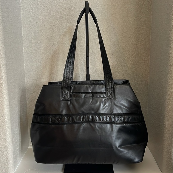 NWOT Lug Classic Large Tote - Tempo - Picture 10 of 12